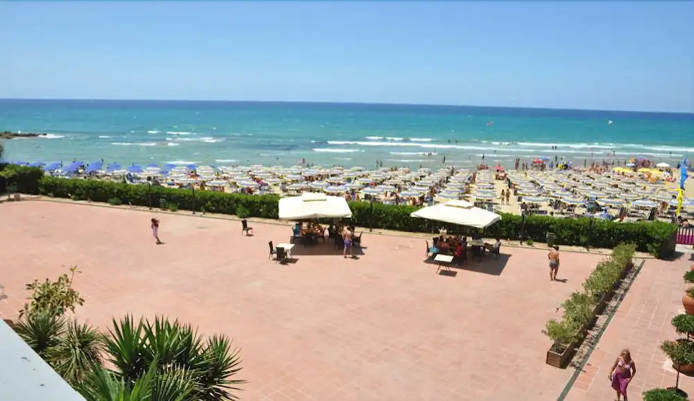 Ancora Resort