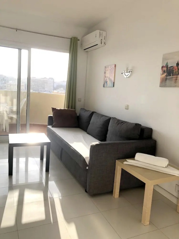 Apartment with One Bedroom in Benalmádena, with Wonderful Sea View, Shared Pool And Furnished Terrace - 500 M From the Beach