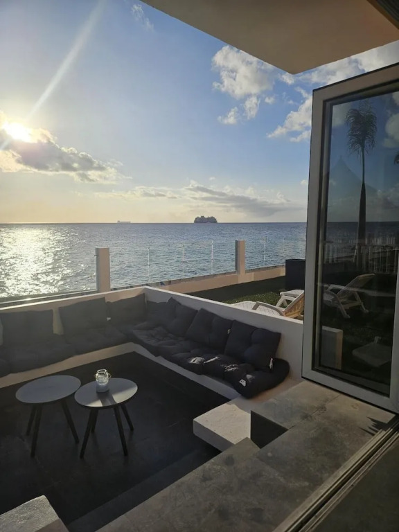 Seaside Villa Boca Sami