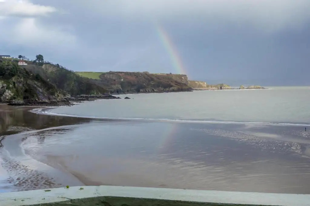 Sea Legs - 2 Bedroom Apartment - Windsor House - Tenby