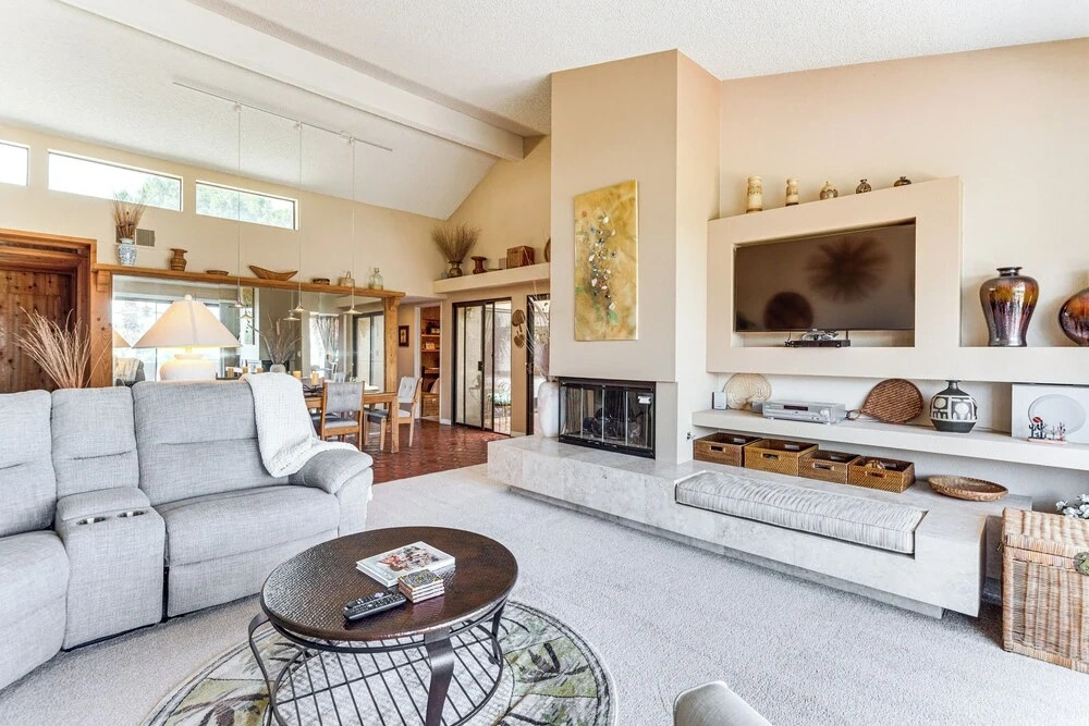 1 Mi to Shops on El Paseo: Condo w/ Pool Access!