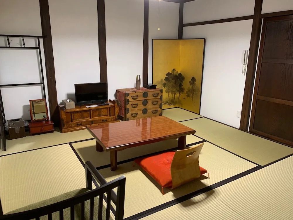 Yadoya Shiroganeya