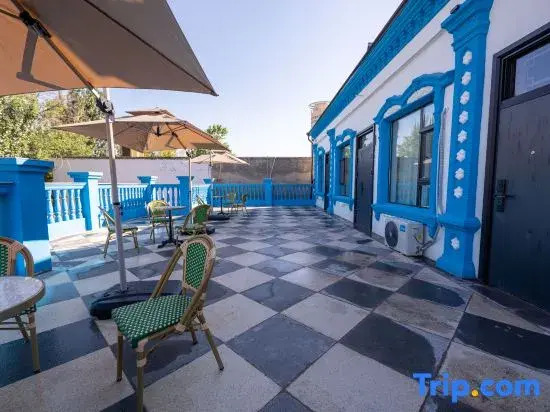 Yifang Place · Travel Exotic Vacation Boutique Stay (Yining Liuxing Street Scenic Area)