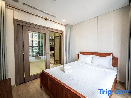 The Landmark Collection Suite