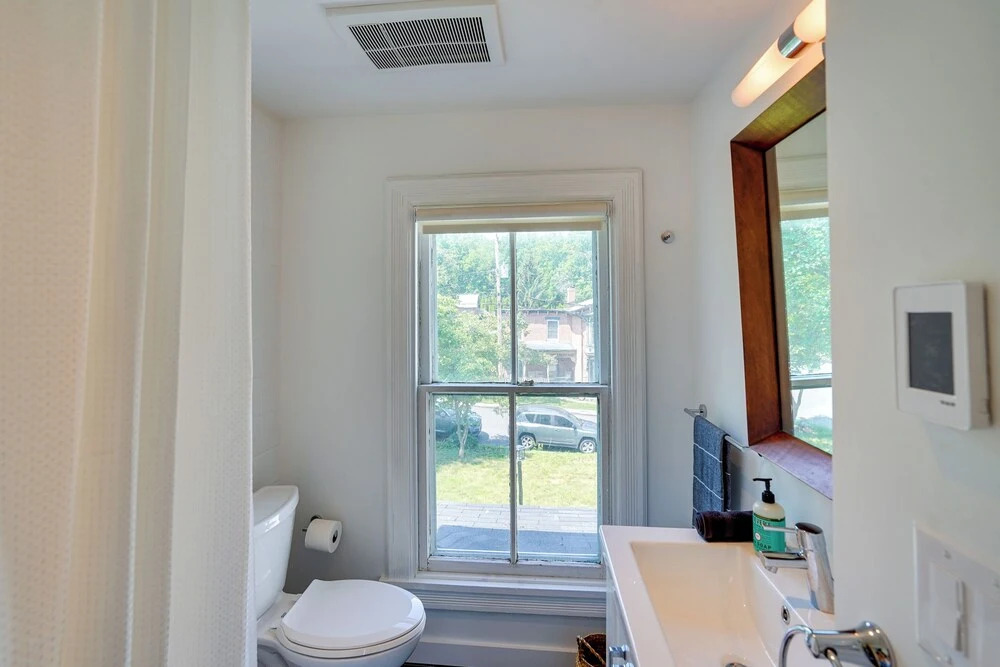 Coxsackie Home w/ River Views: Walk to The Wire!