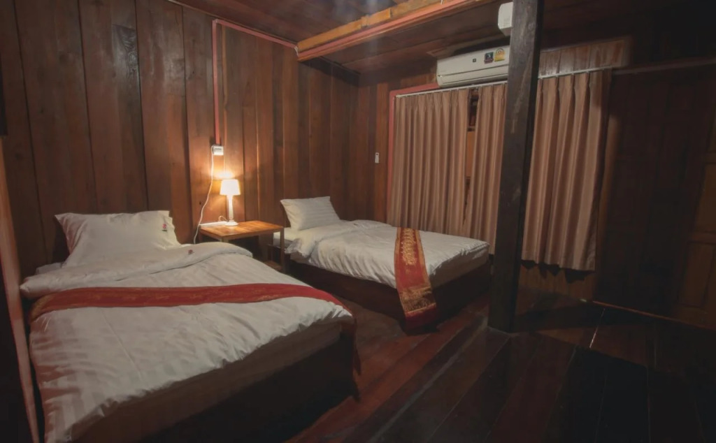 The history cafe & guesthouse