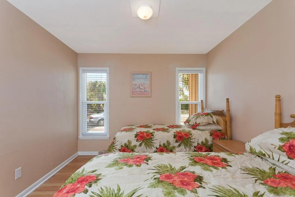 Ocean Sunrise 3 Br home by RedAwning