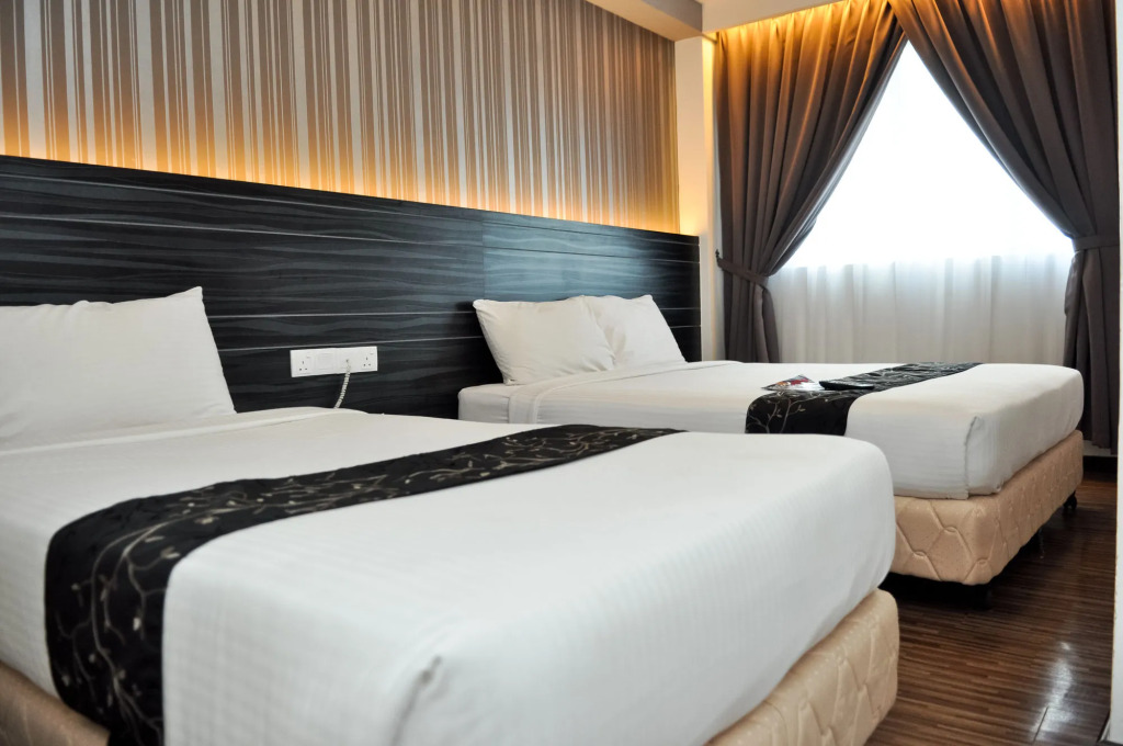 Signature Hotel