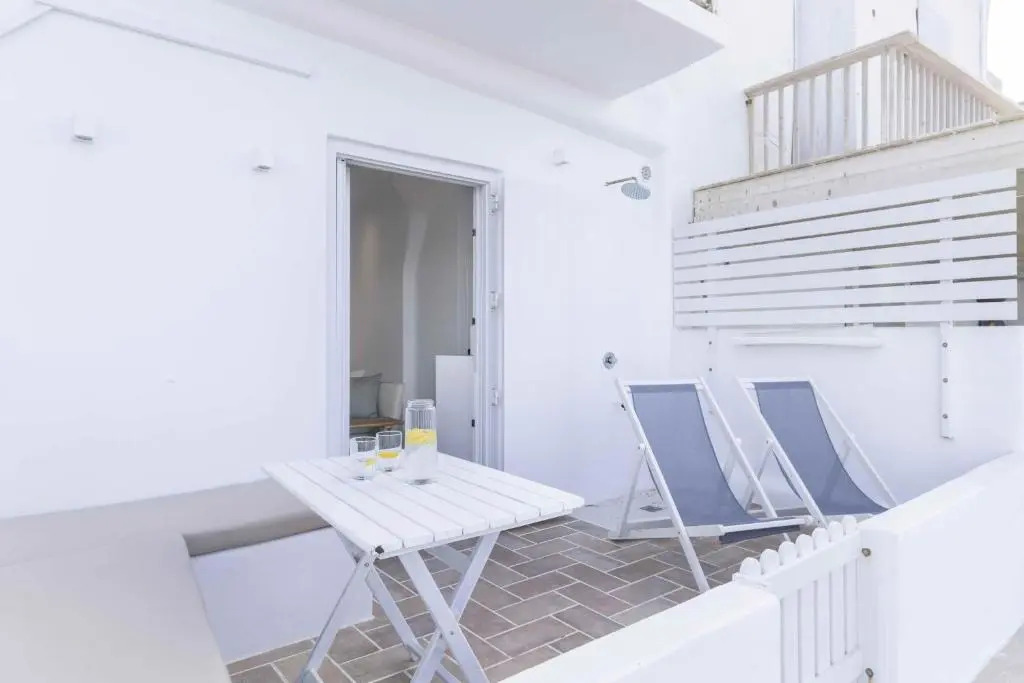 Seafront Brand New Studio in Little Venice of Paros