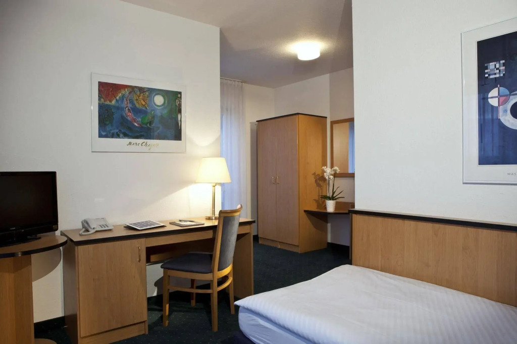 Airport-Messe-Hotel Stetten