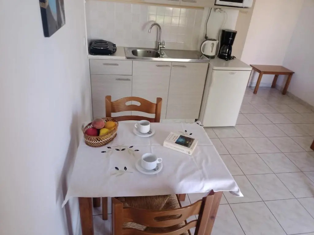 Argo Apartments