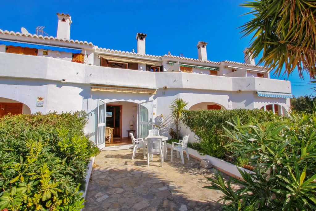 Jane - modern, well-equipped bungalow in Moraira