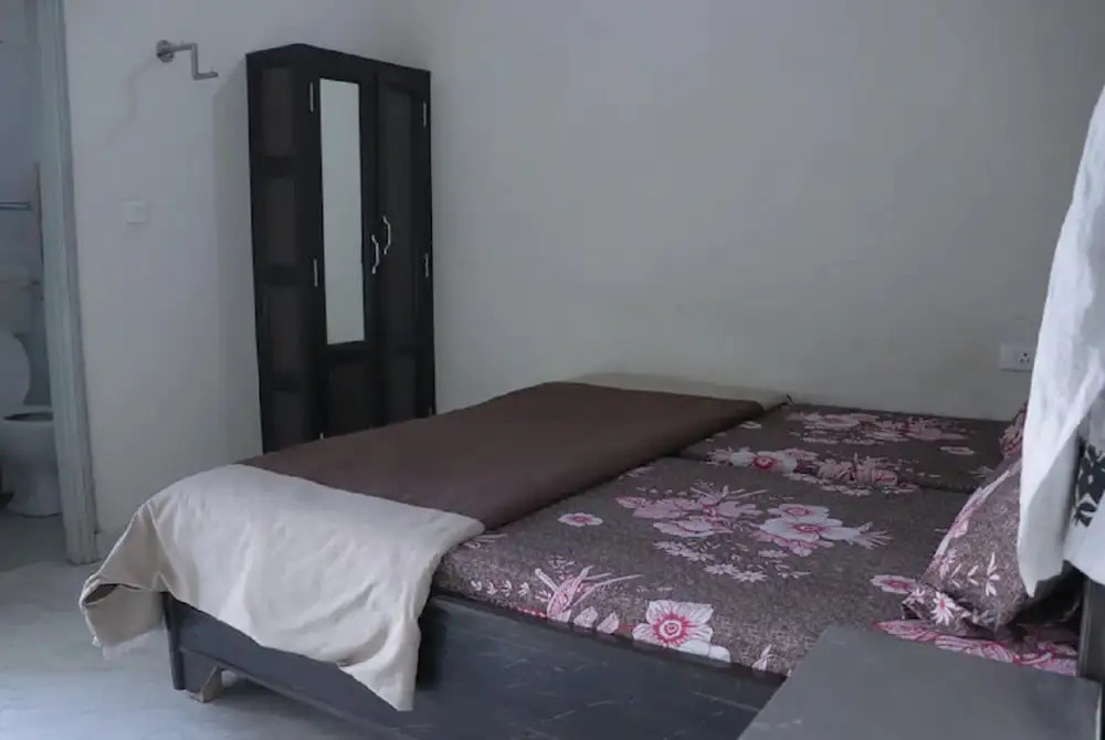 Goroomgo Gayatri Kunj Rishikesh