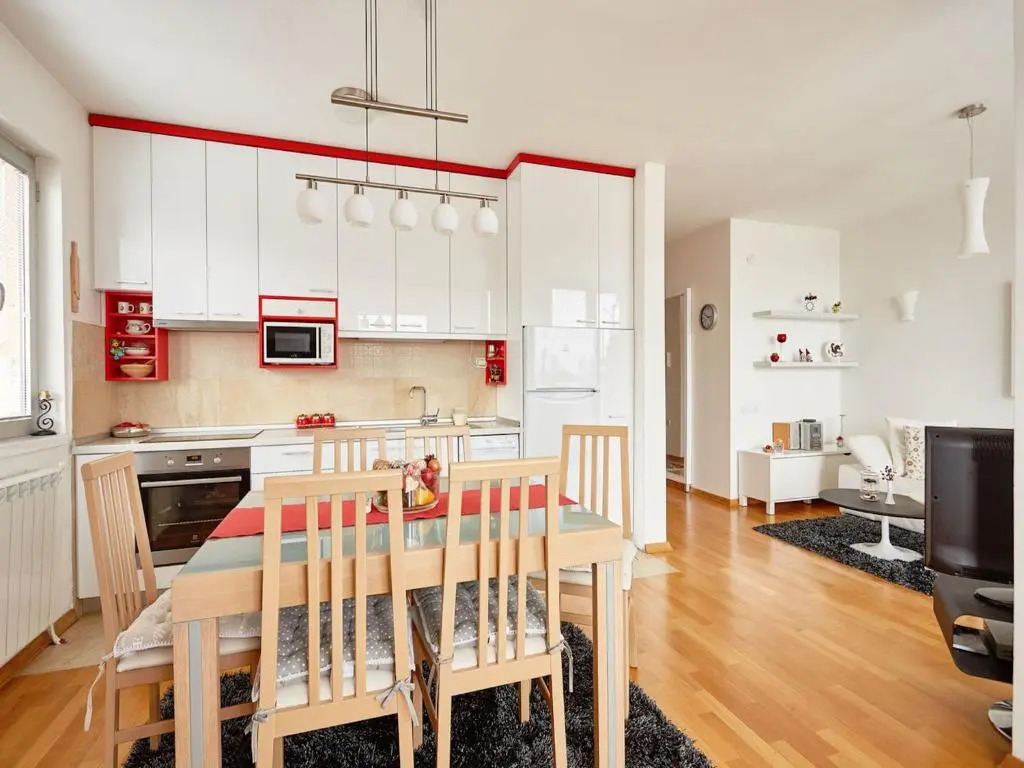 Luxury Apartment Near City Center