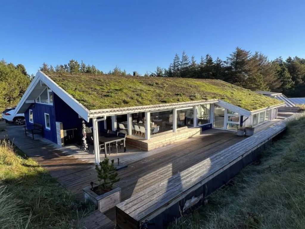"Wulfhild" - 1.4km from the sea in NW Jutland
