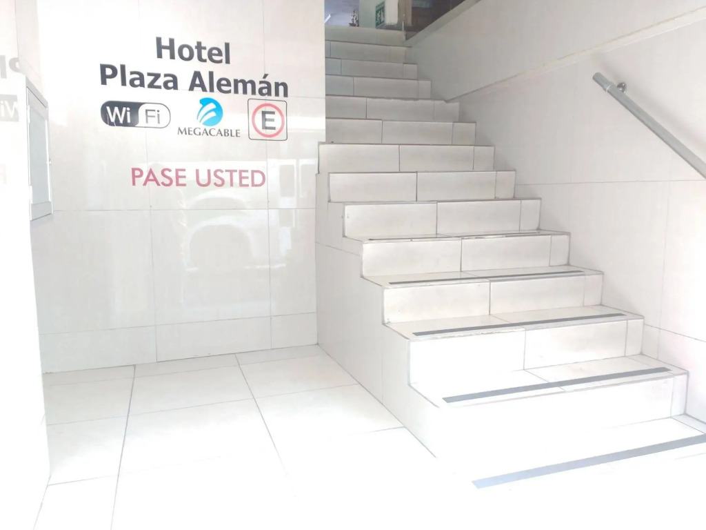 Hotel Plaza Aleman