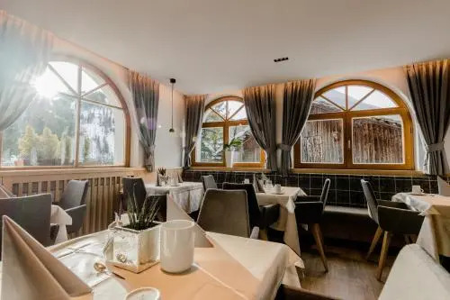 Villa Flora Mountain Lodges