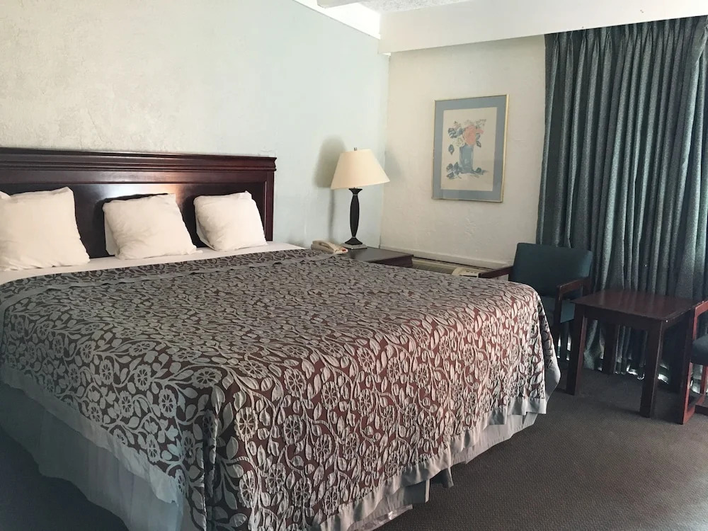 Regency Inn