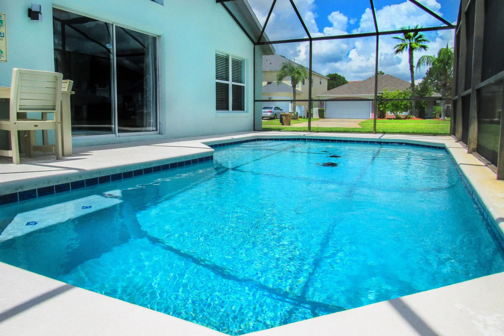 Peaceful 4 Bed Villa - own Salt Pool & Arcade Room, Kissimmee, US