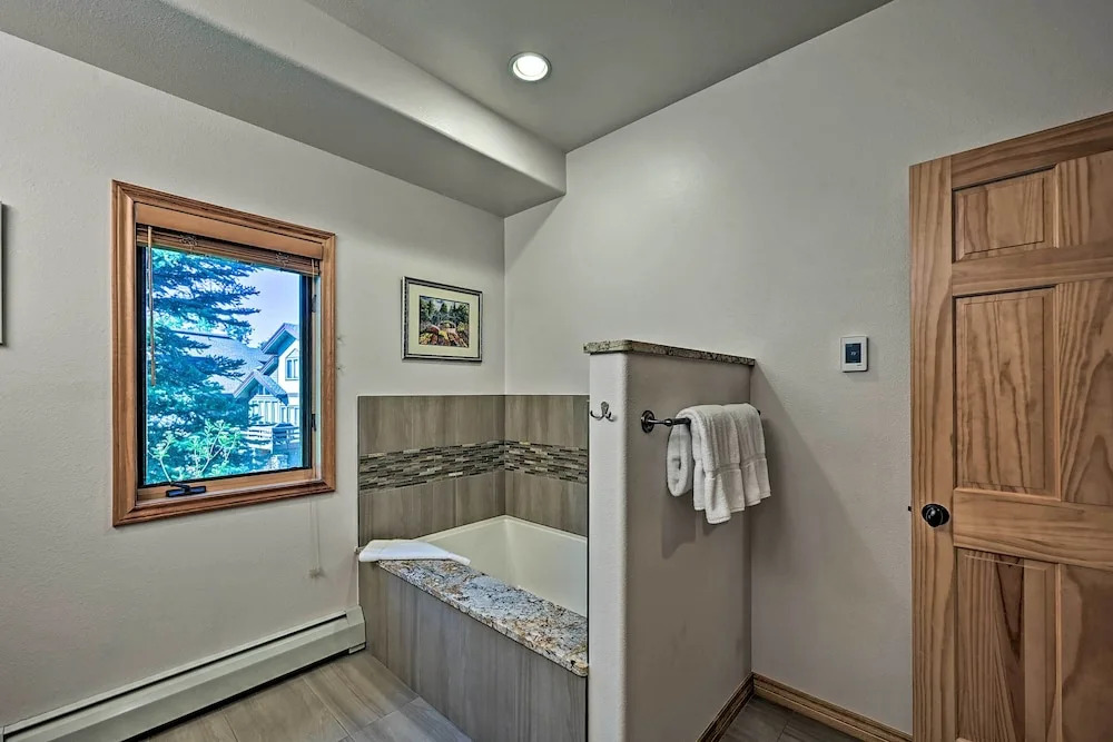Mountain Home With Decks, Walk to Gondola