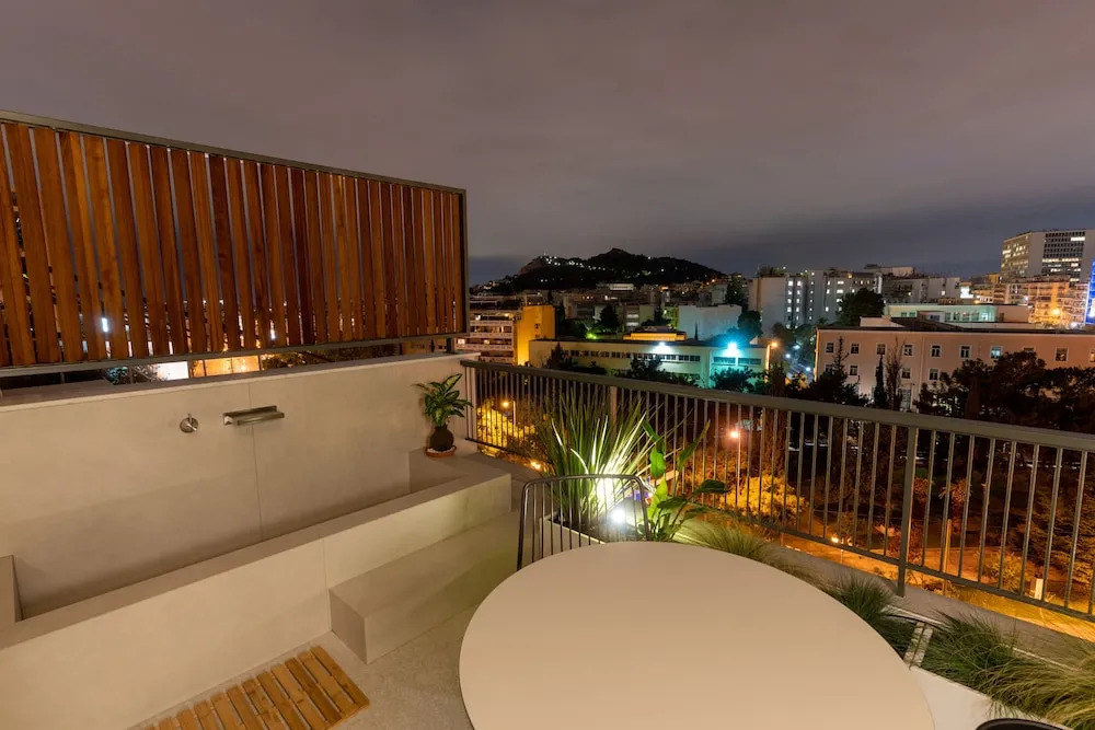 Athinaion Recreation Suites