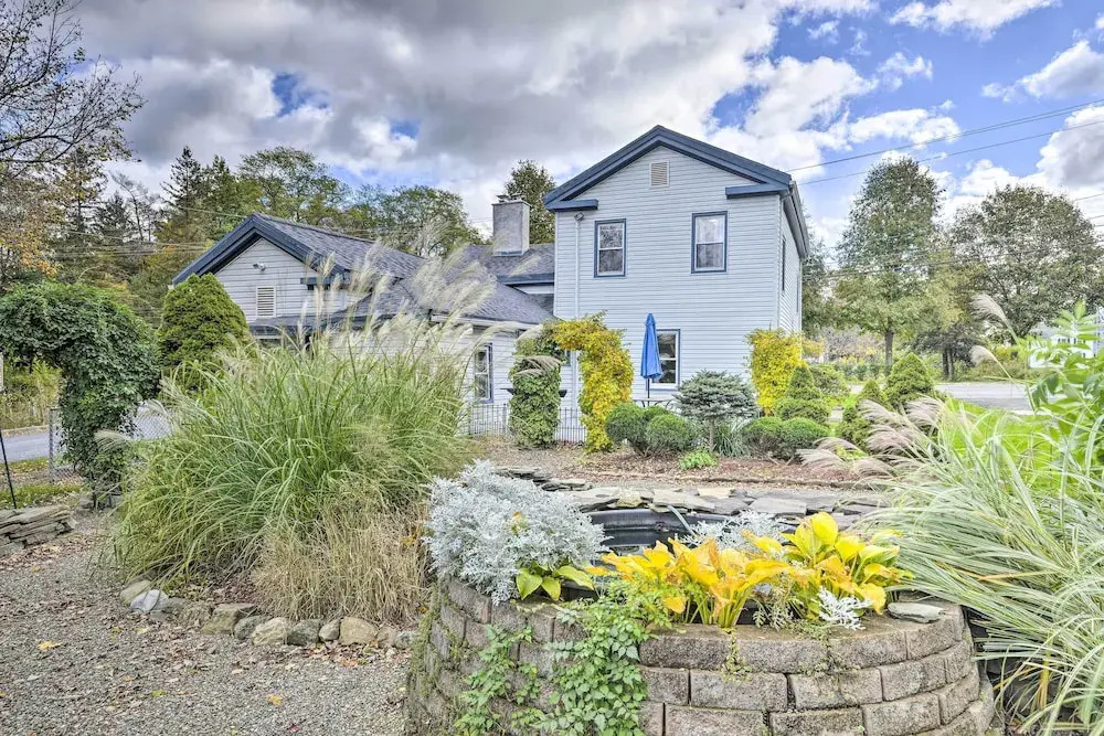 Spacious Home by Finger Lakes & Watkins Glen!