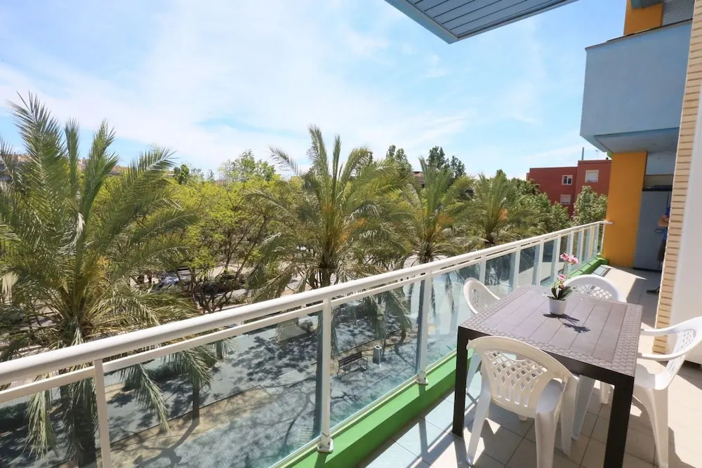 Apartamento Luminoso Para 6 Personas en Salou