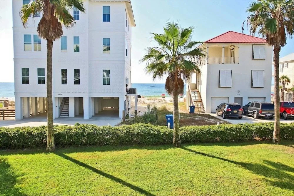 Seascape 102 - 2 Br condo