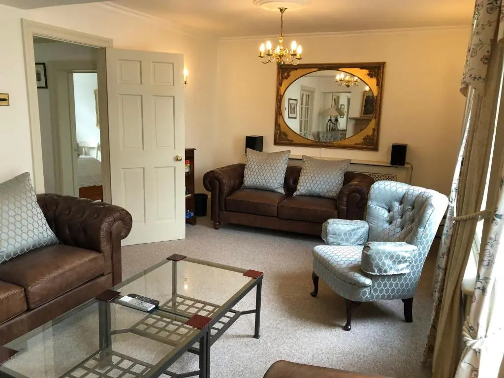 Lansdown Slope Townhouse - Elegant 5 Bedrooms near Assembly Rooms
