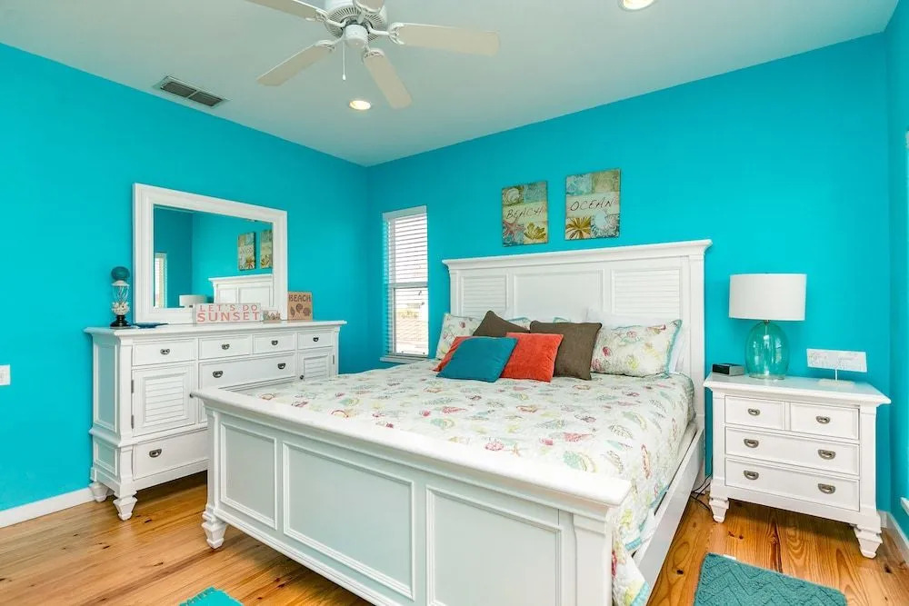 Port A Paradise 66 by RedAwning