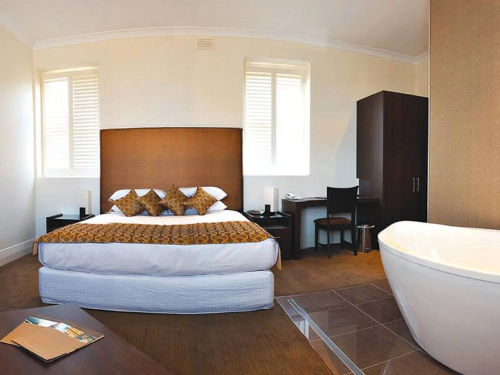 Vue Grand Hotel
