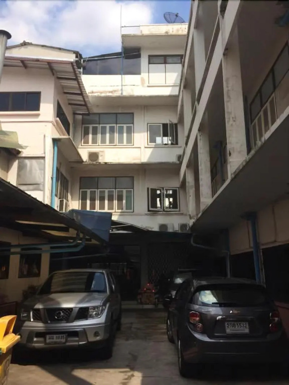 Suksawad Hotel