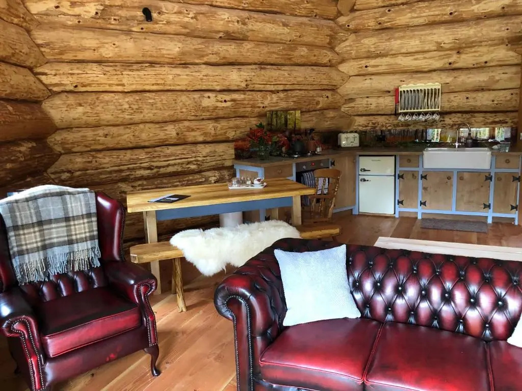 Coed y Marchog Woodland Retreat