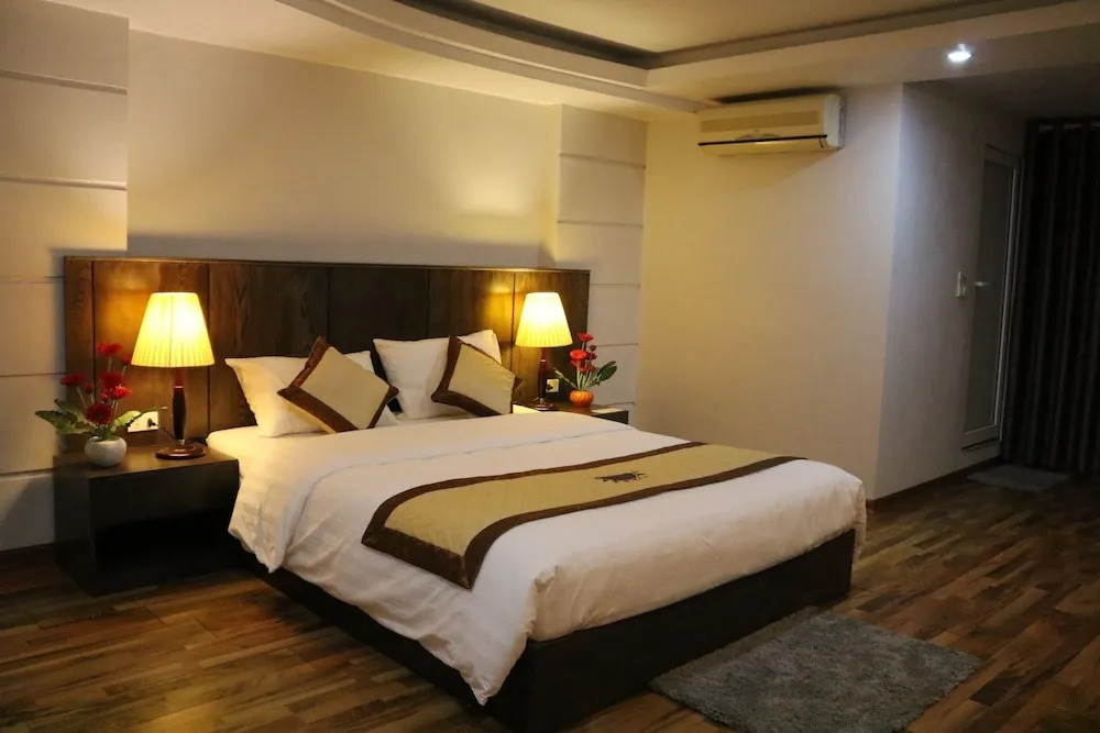 Ruby Hotel