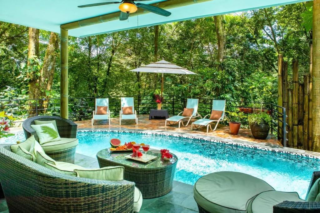 Rainforest Gem Aracari Villa with Private Pool