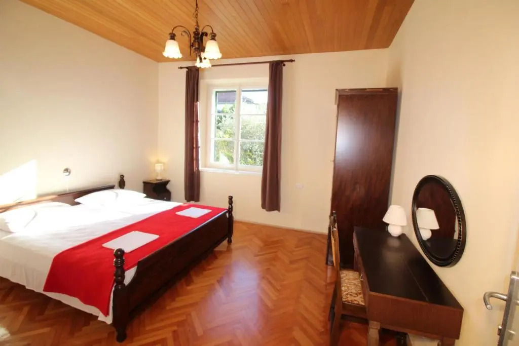 holiday house city centre1 free parking