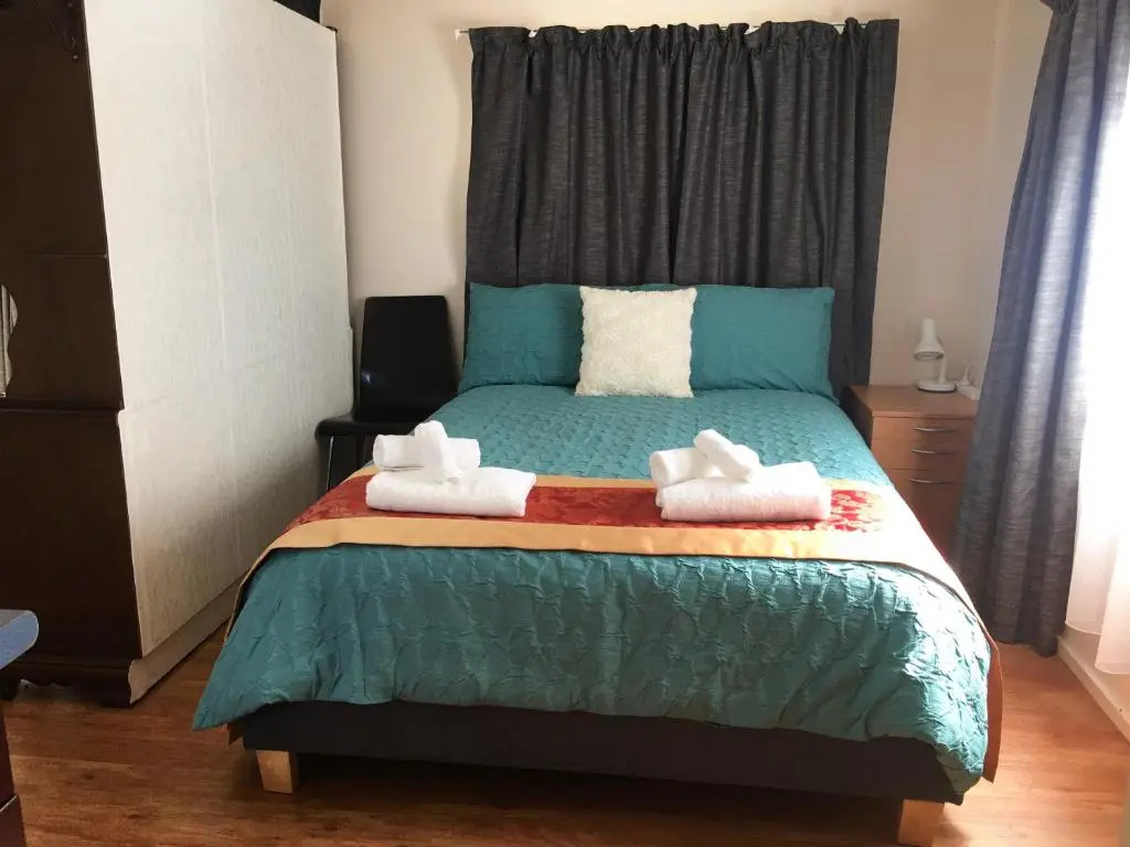 5 Large Bedroom Villas Suitable for 10People