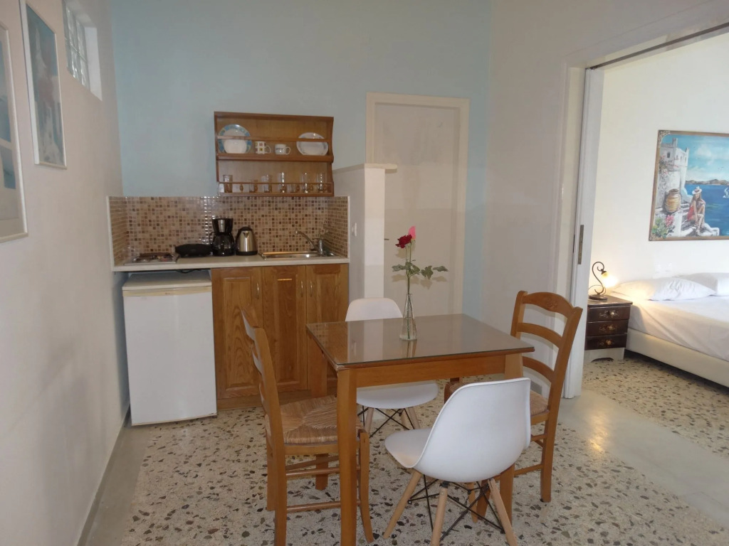 Naxos Lane Center