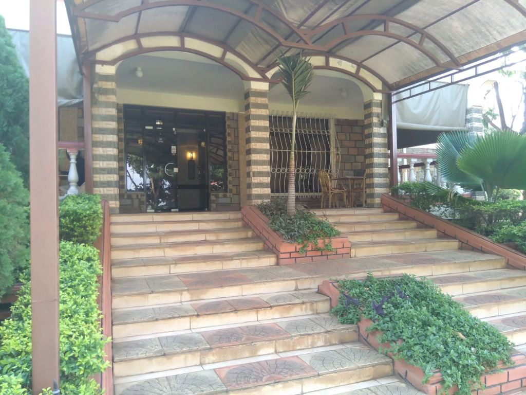 Le Savanna Country Lodge And Hotel