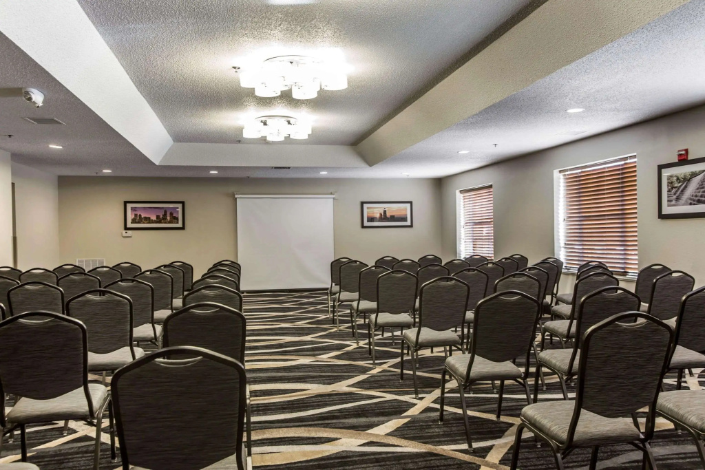 Comfort Suites Pineville - Ballantyne Area