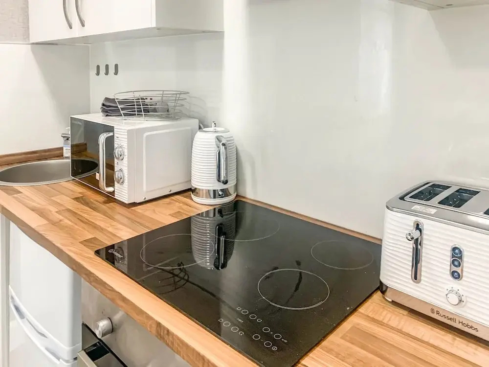 The Rosebery Retreat By The Castle 1-bed Apartment