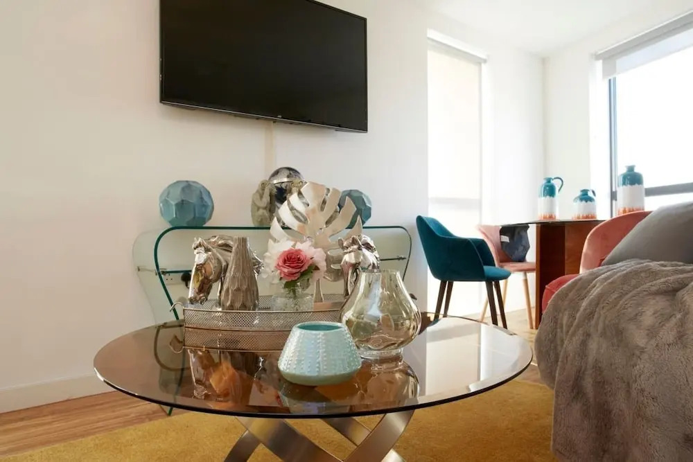 2 Bedroom Apartment, Leeds - Luxury & Contemporary