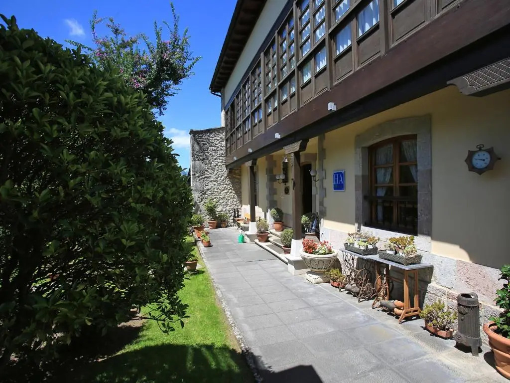 Hotel-Apartamentos La Arquera