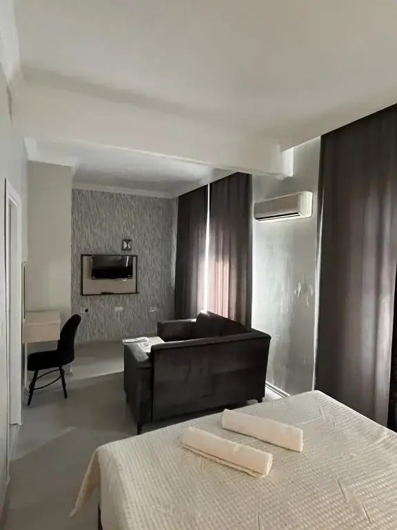 Çiçek Hotel