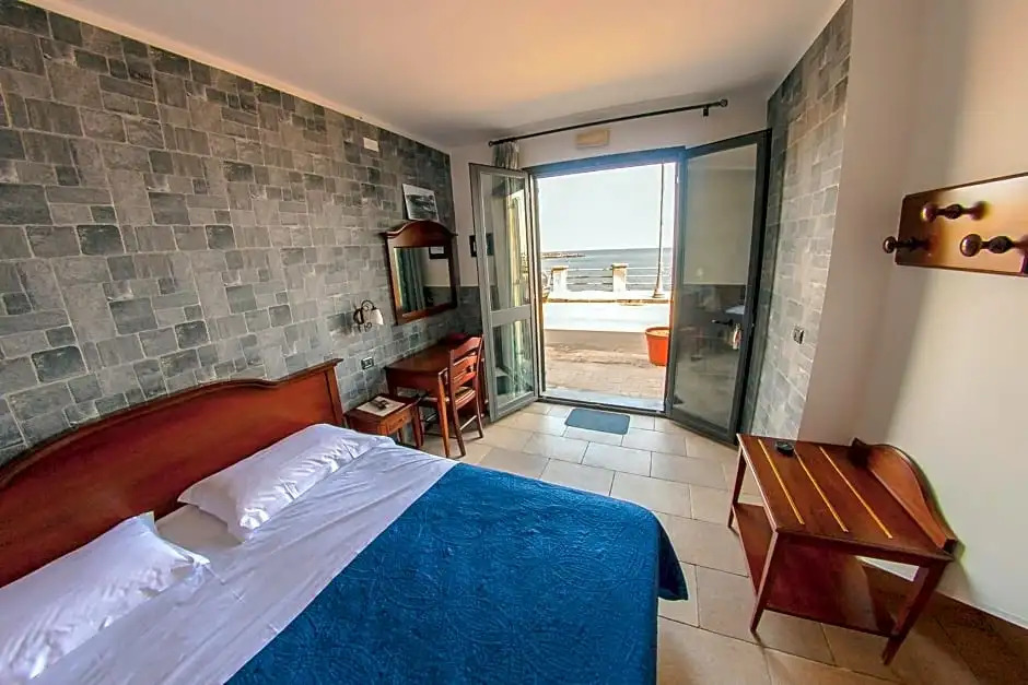 Hotel Capomulini 3 Stelle