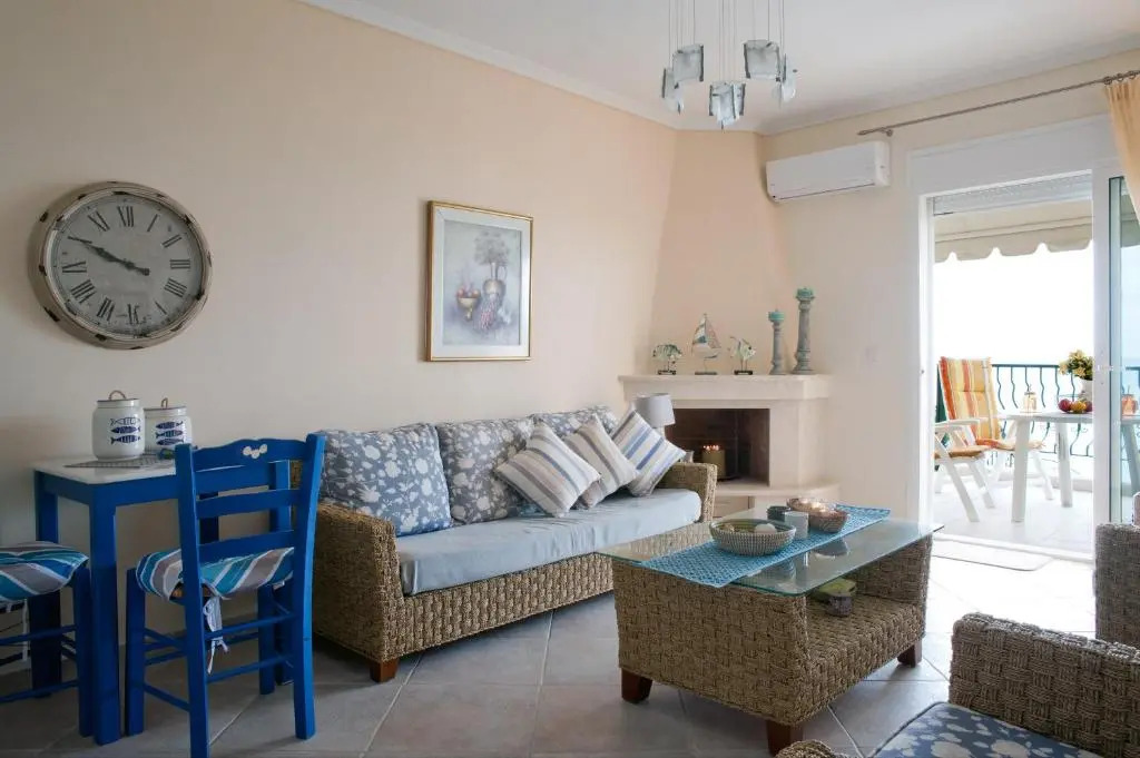 #Luxlikehome - Siviri Seaside Residence