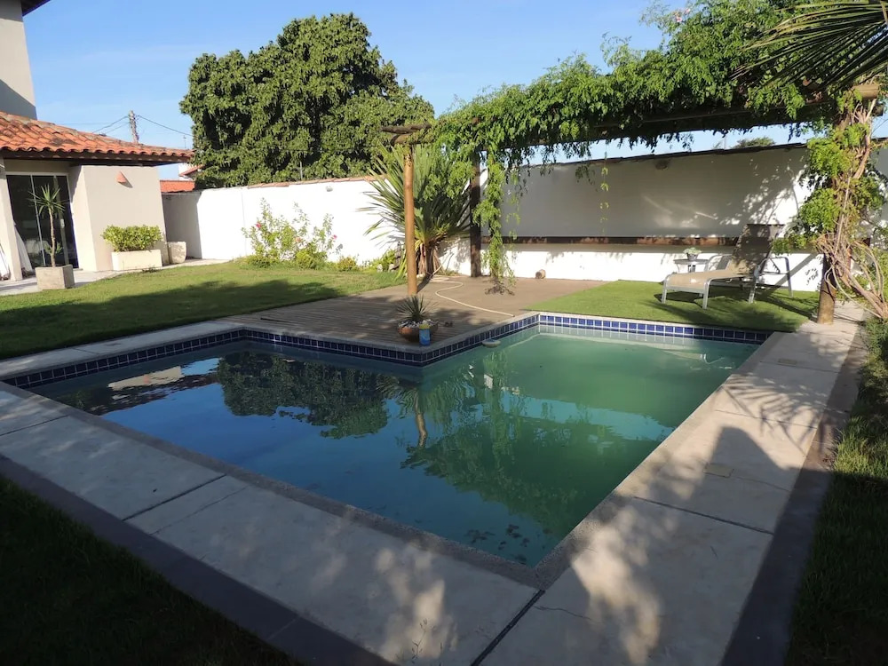 Ótima Casa com Vista para a Praia de Manguinhos