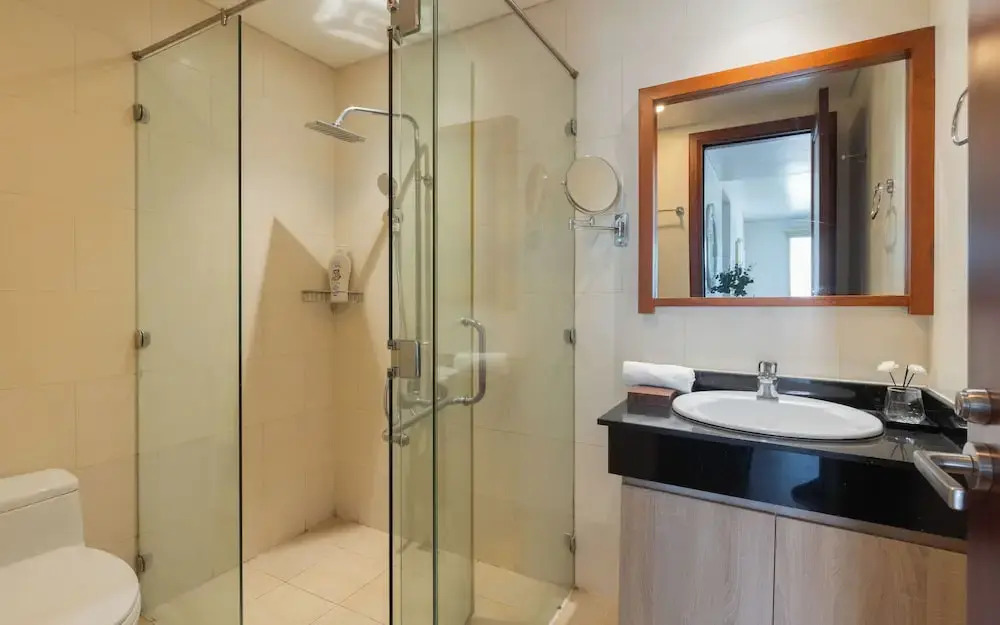 Bluesky Lancaster Luxstay Japan Town