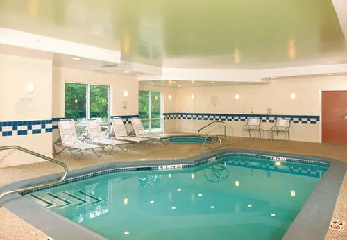 Fairfield Inn & Suites Brunswick Freeport