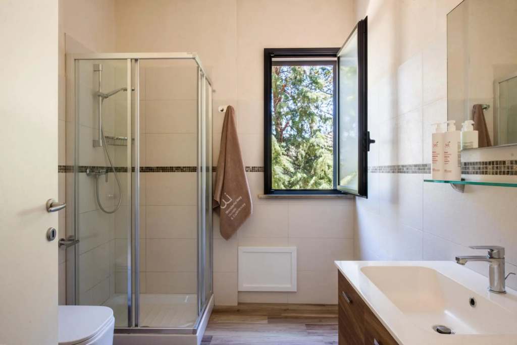 L Ulivo Blu - One-bedroom With Sea View by Wonderful Italy